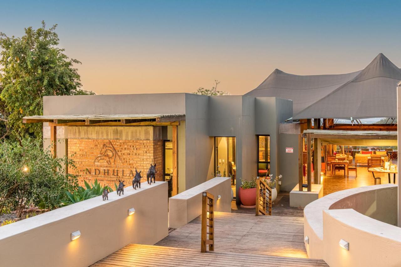 Ndhula Luxury Tented Lodge White River Exteriör bild