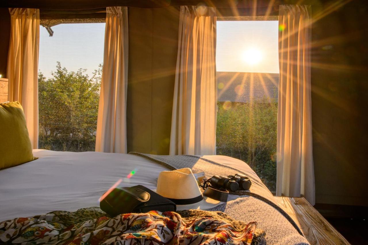 Ndhula Luxury Tented Lodge White River Exteriör bild