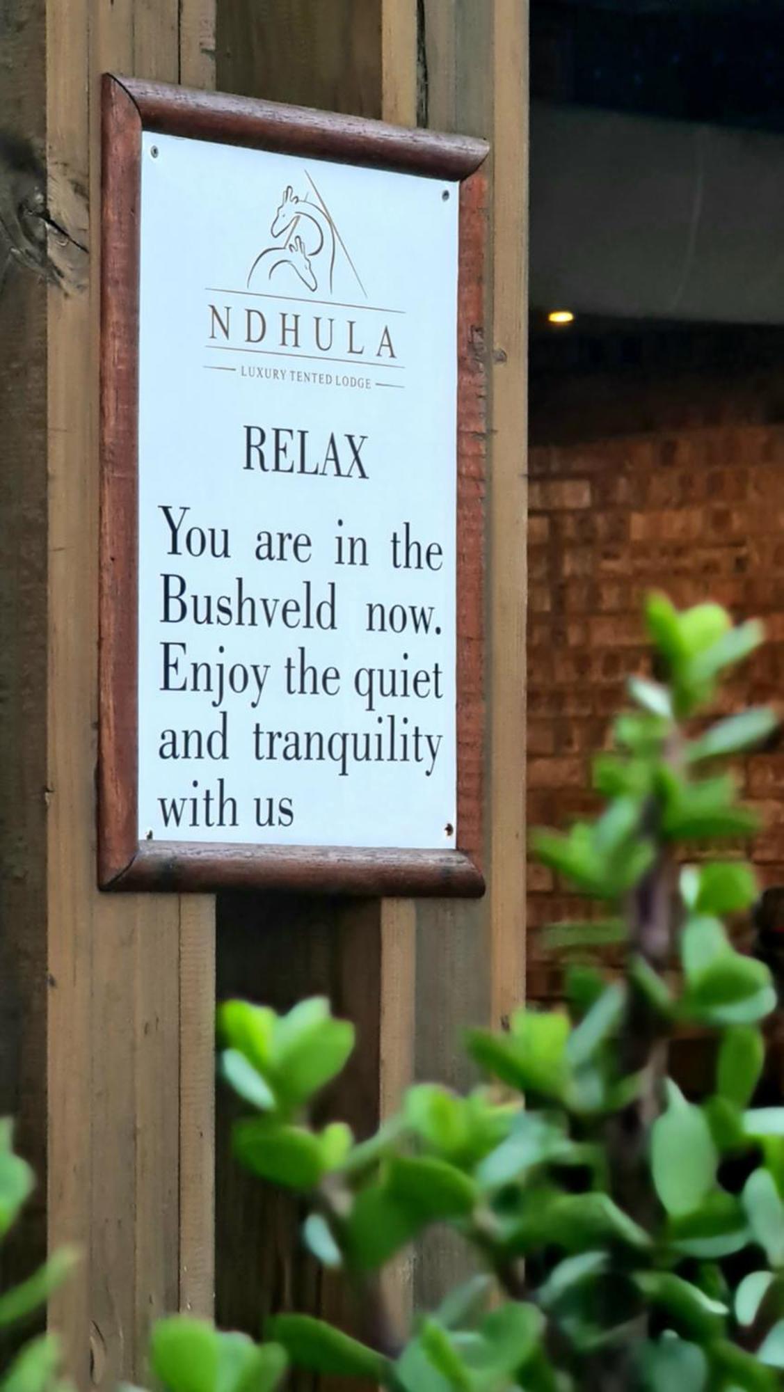 Ndhula Luxury Tented Lodge White River Exteriör bild