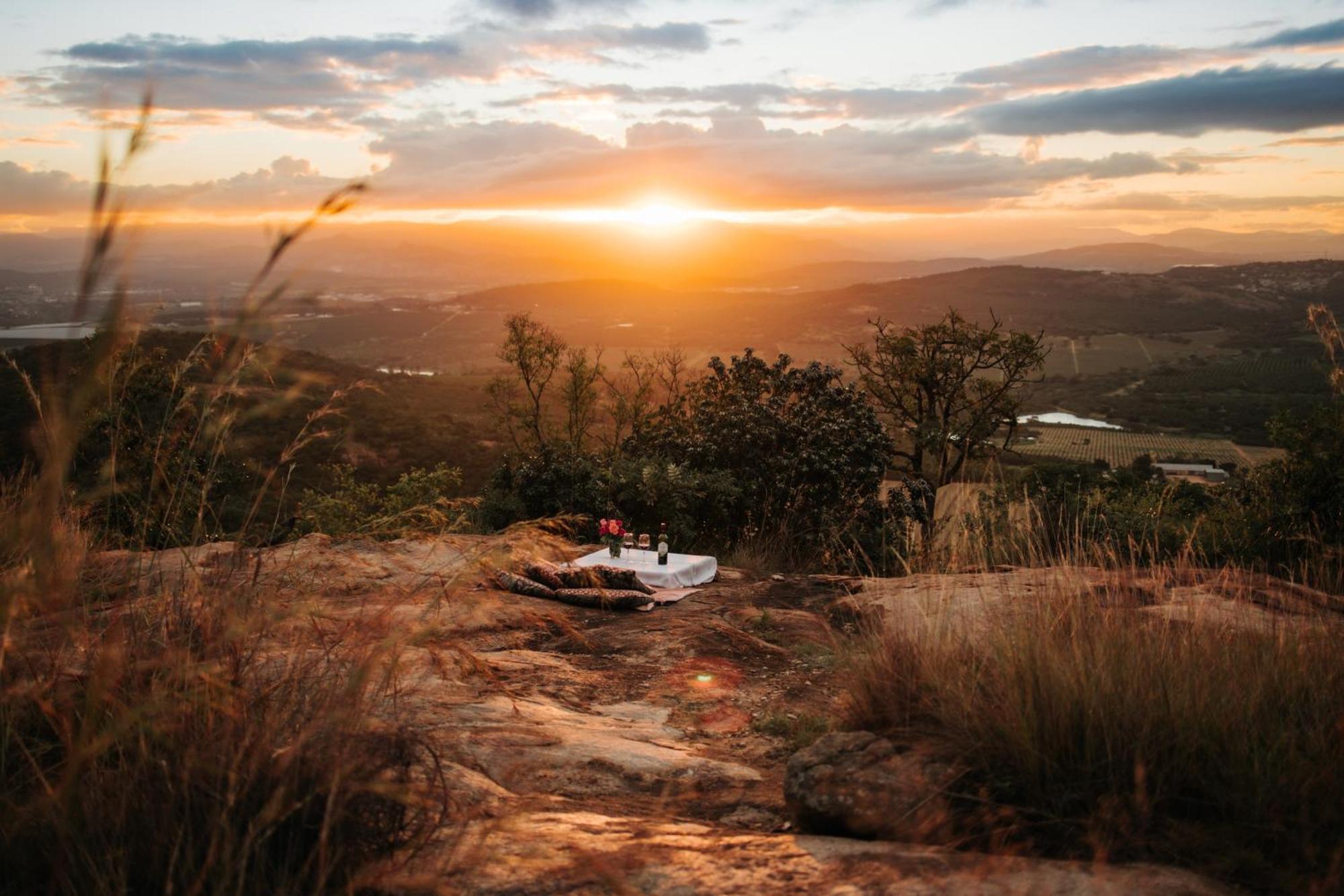 Ndhula Luxury Tented Lodge White River Exteriör bild