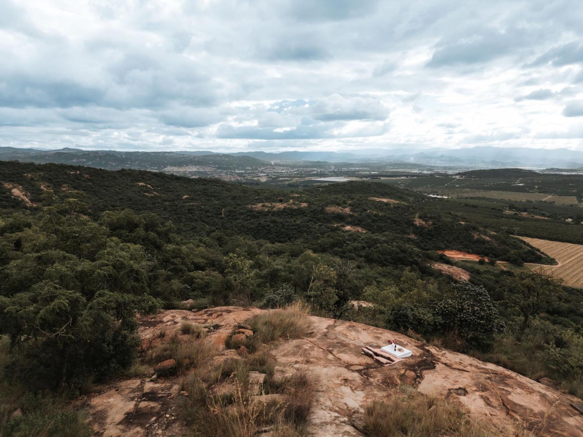 Ndhula Luxury Tented Lodge White River Exteriör bild