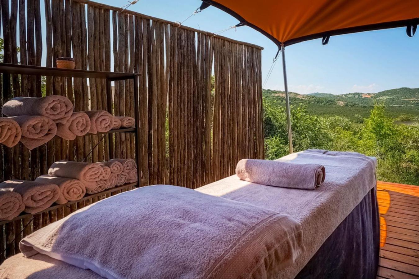 Ndhula Luxury Tented Lodge White River Exteriör bild