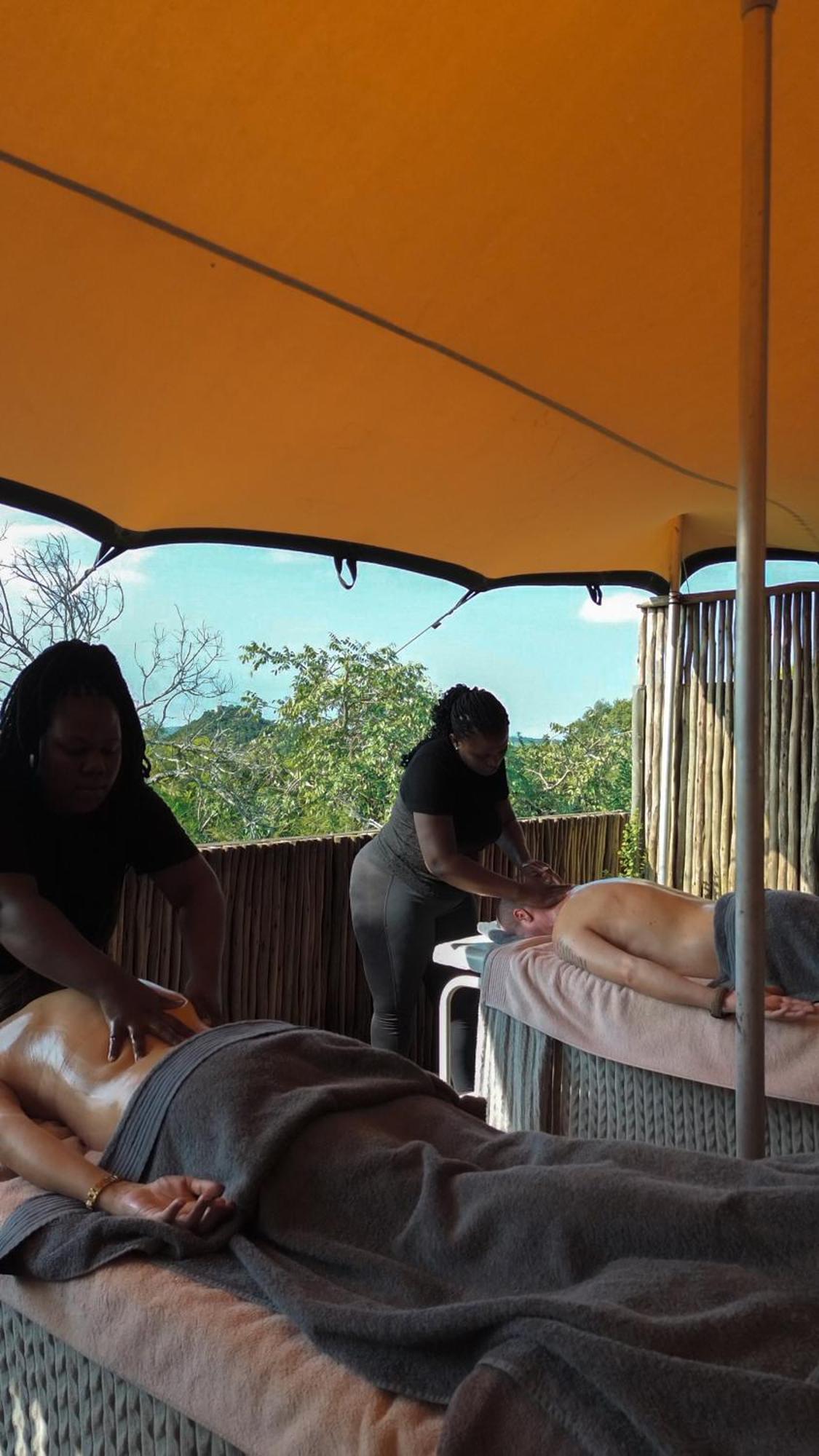 Ndhula Luxury Tented Lodge White River Exteriör bild