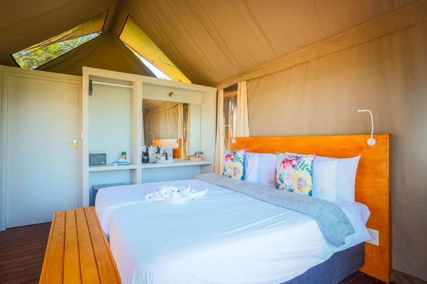 Ndhula Luxury Tented Lodge White River Exteriör bild